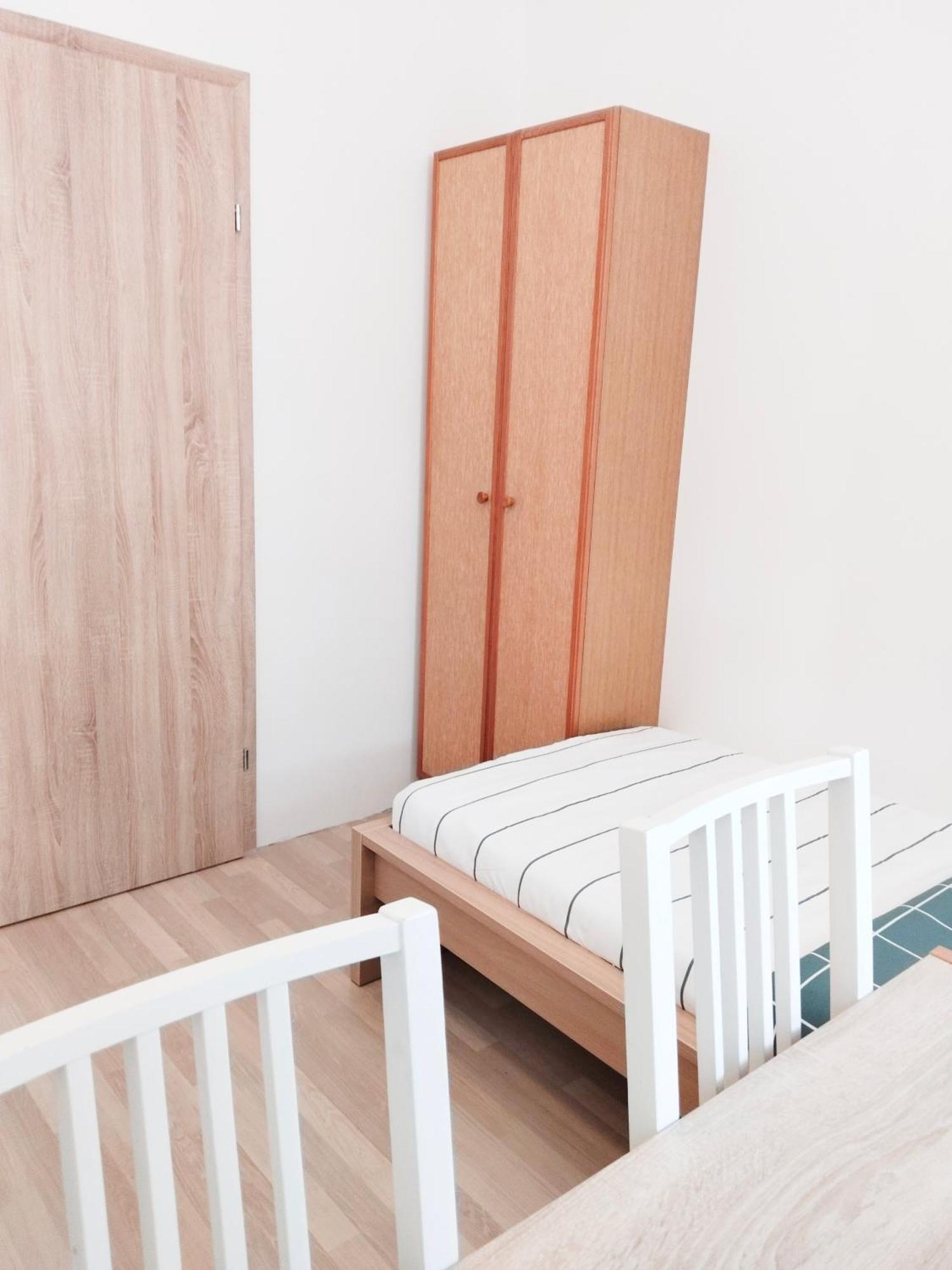 Albergue Favorit-rooms Direkt Metro-u1 Connection To Centralstation And City-center
