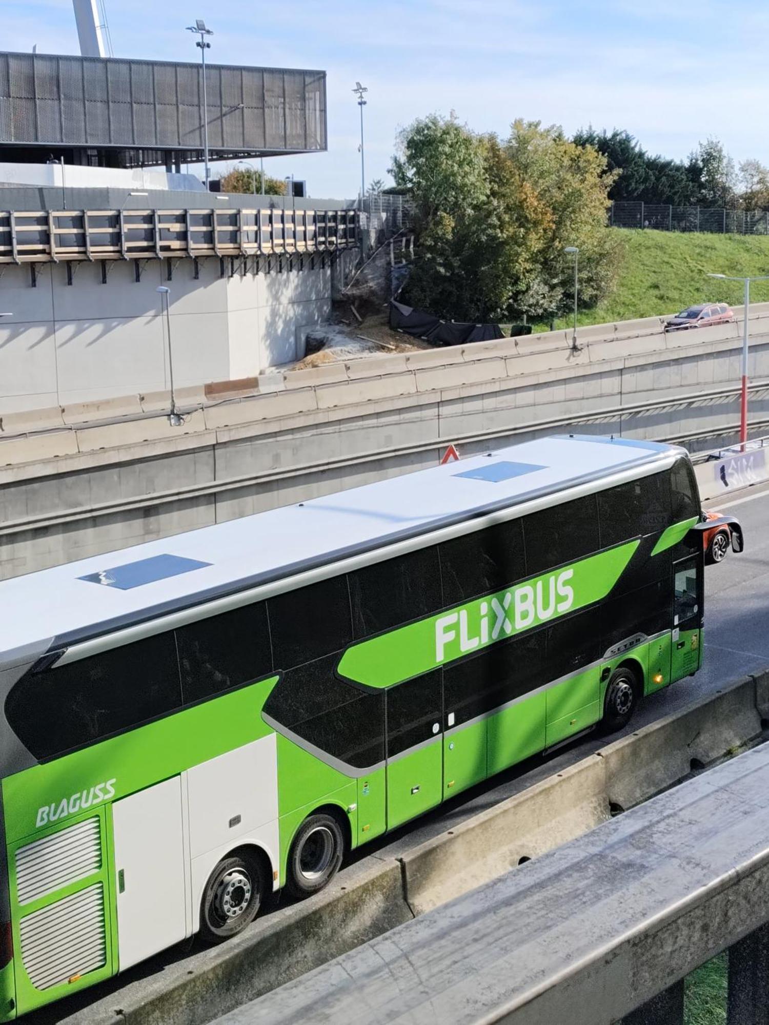 Favorit-rooms Direkt Metro-u1 Connection To Centralstation And City-center Albergue *
